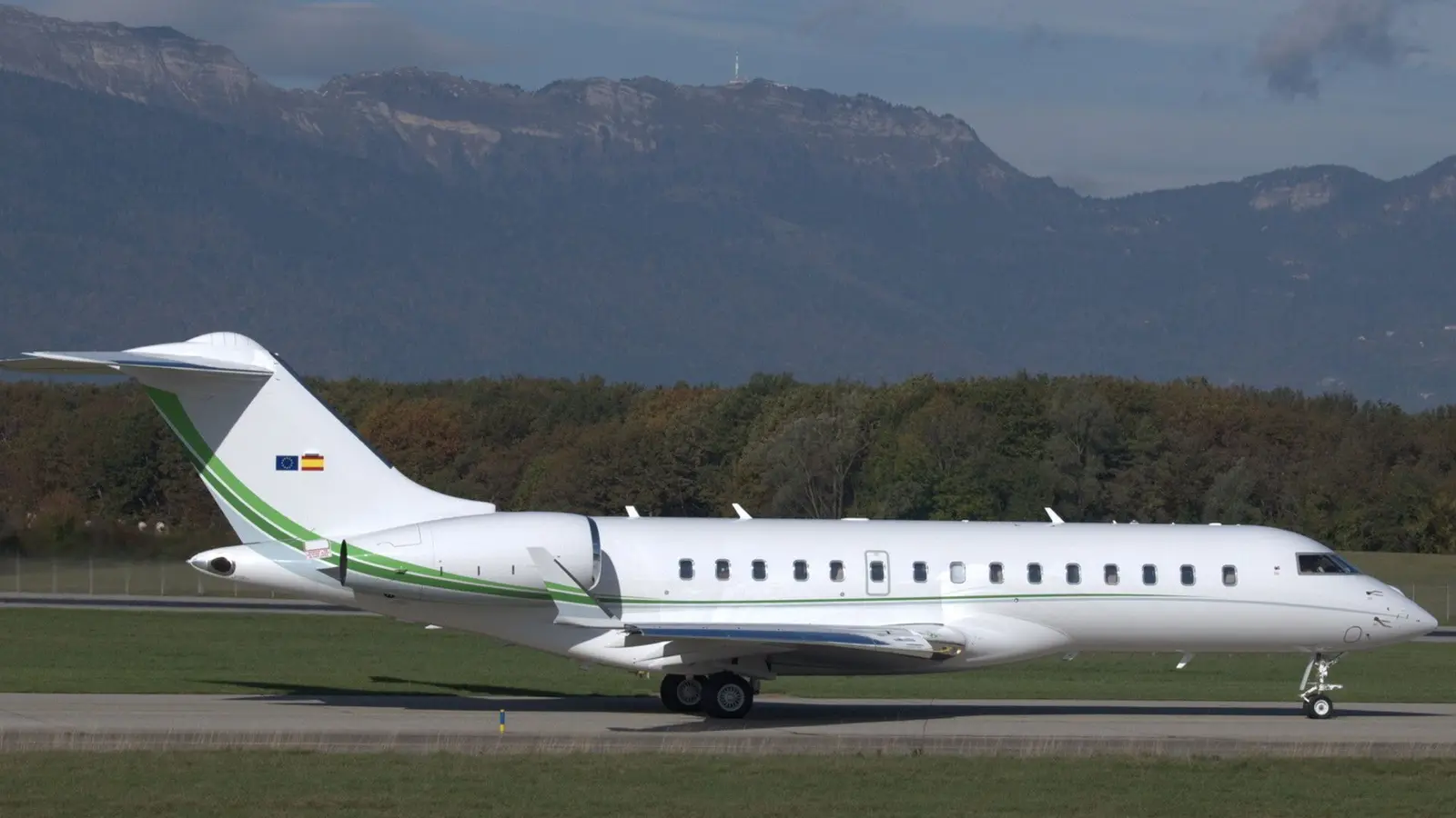 Bombardier Global 6000 EC-LTF