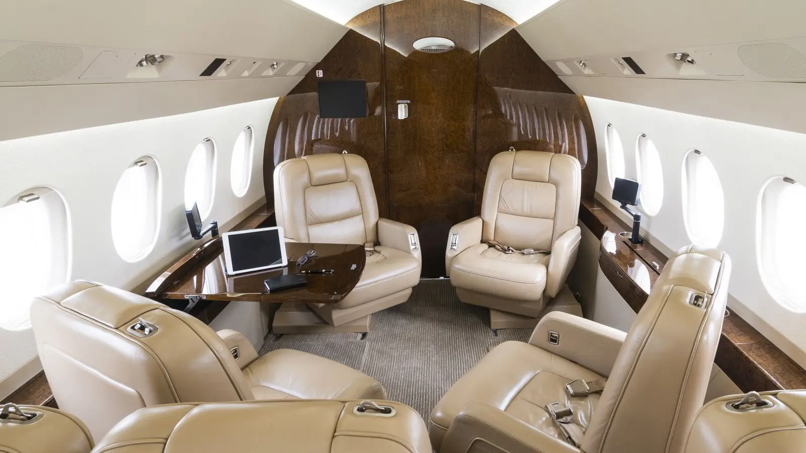 Dassault Falcon 2000LX EC-MRR operated by Gestair photo 2