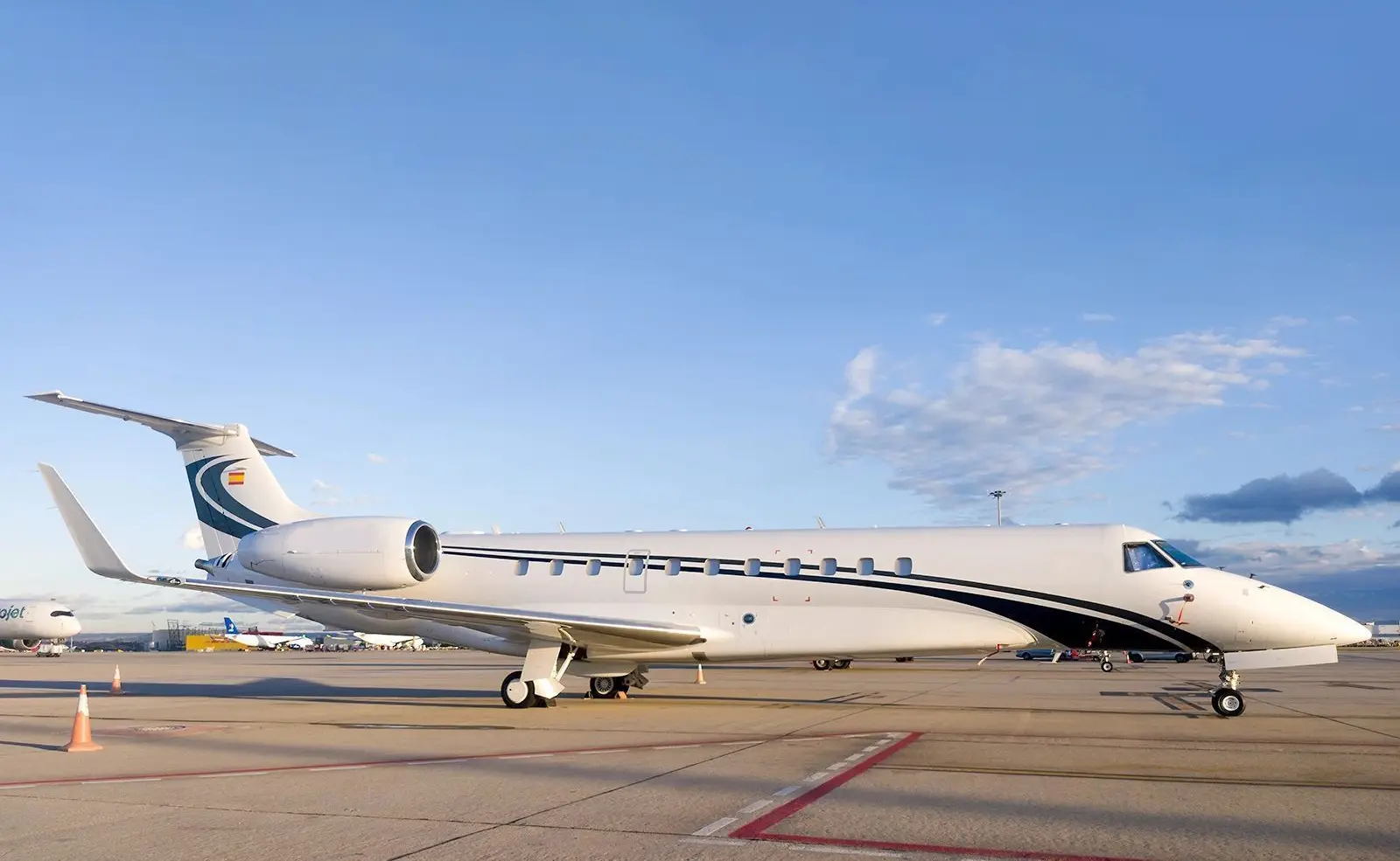 Embraer Legacy 650 EC-NYR