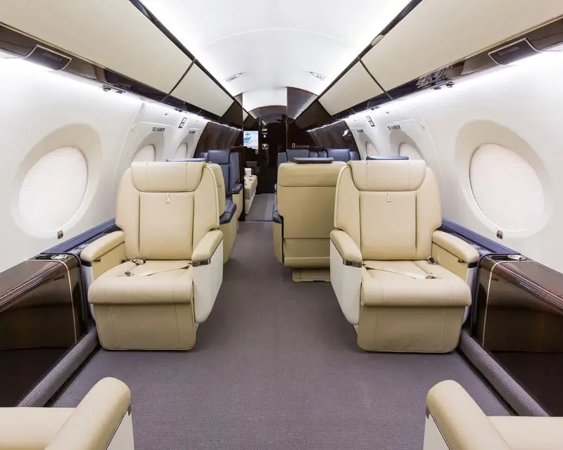 Gulfstream G550 EI-LSY operated by Gainjet Ireland photo 5