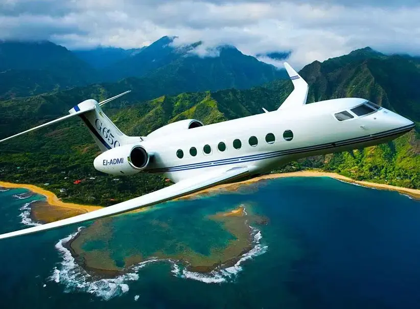 Gulfstream G650ER EJ-ADMI operated by Gainjet Ireland, exterior
