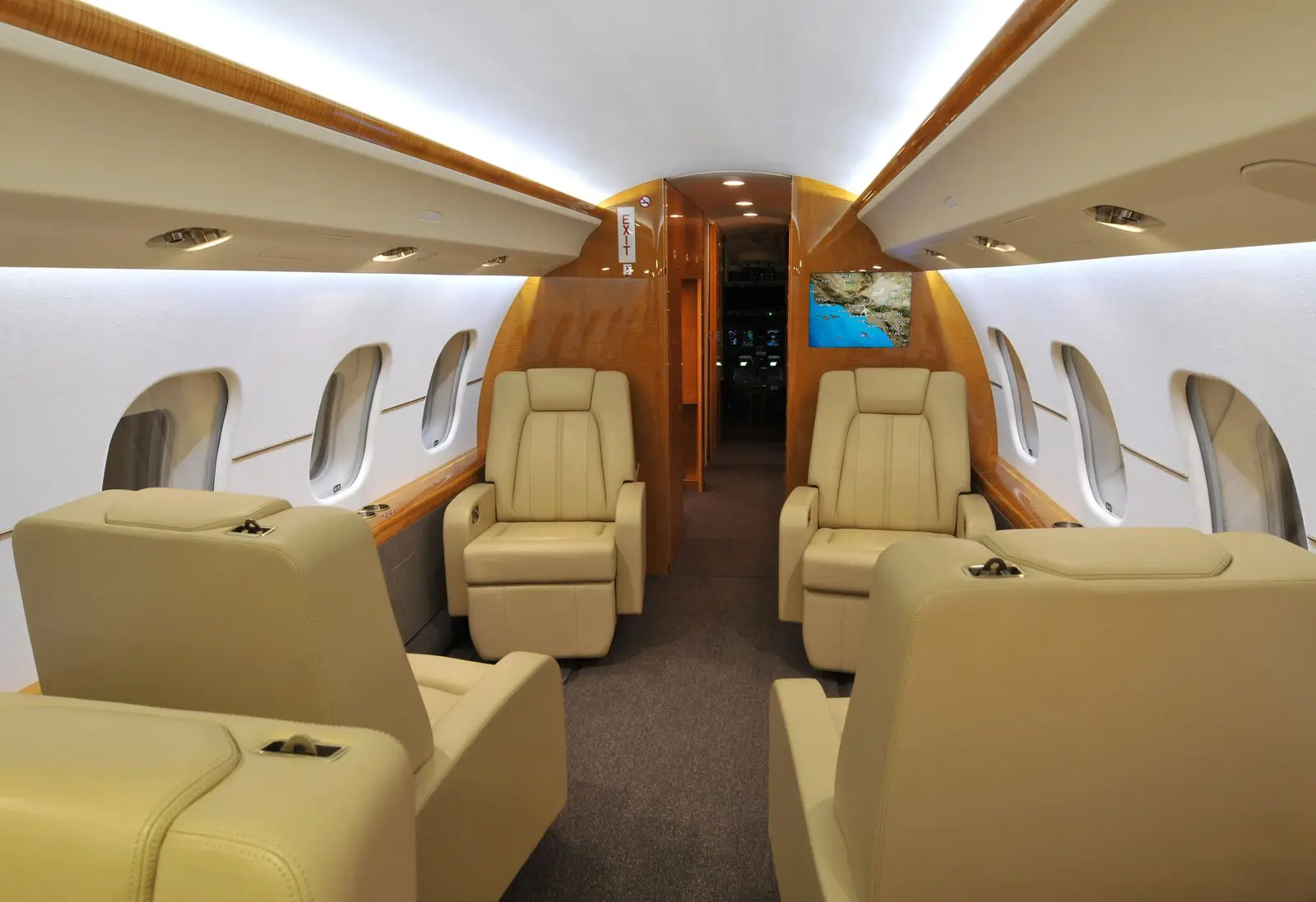 Bombardier Global Express XRS EJ-JMMM operated by ACASS photo 5