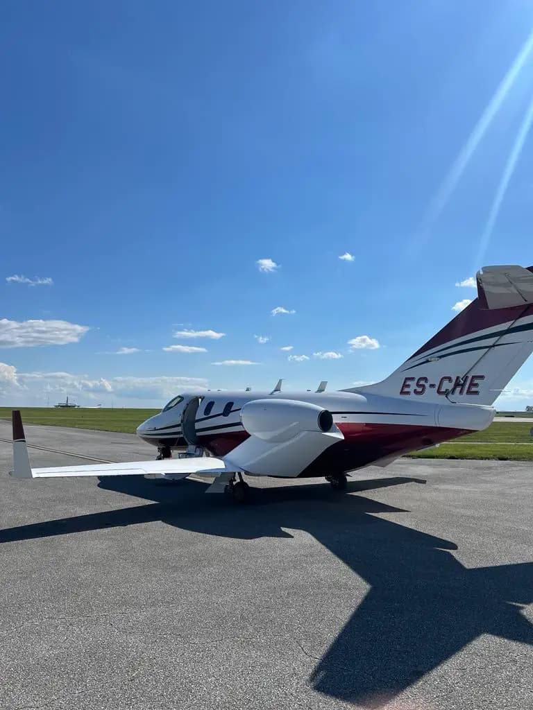 Honda HondaJet ES-CHE operated by Diamond Sky photo 4
