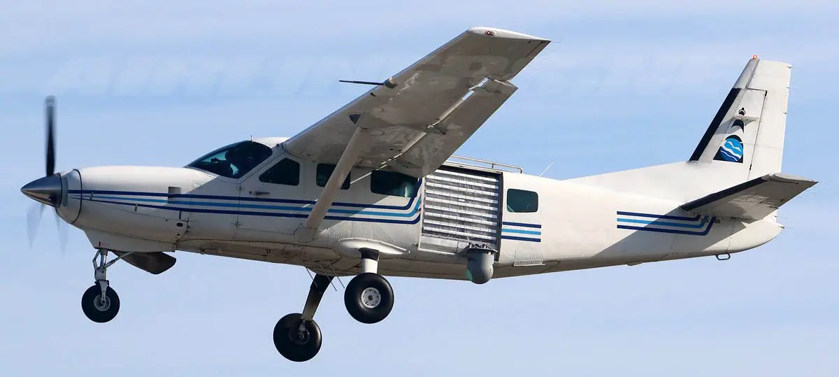 Cessna 208 F-GHGZ operated by Finist'Air  photo 2