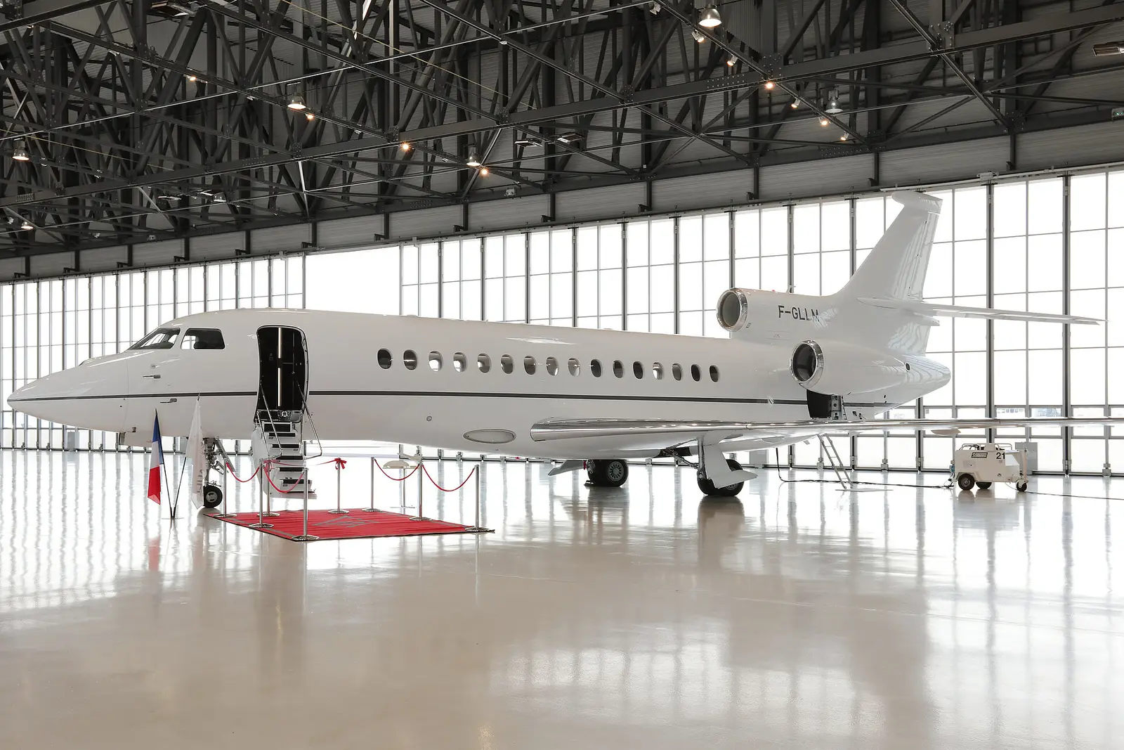 Dassault Falcon 8X F-GLLM operated by Dassault Falcon Service, exterior