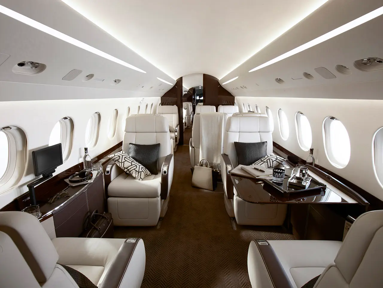 Dassault Falcon 2000LXS F-HALG operated by Barnes Ixair photo 2