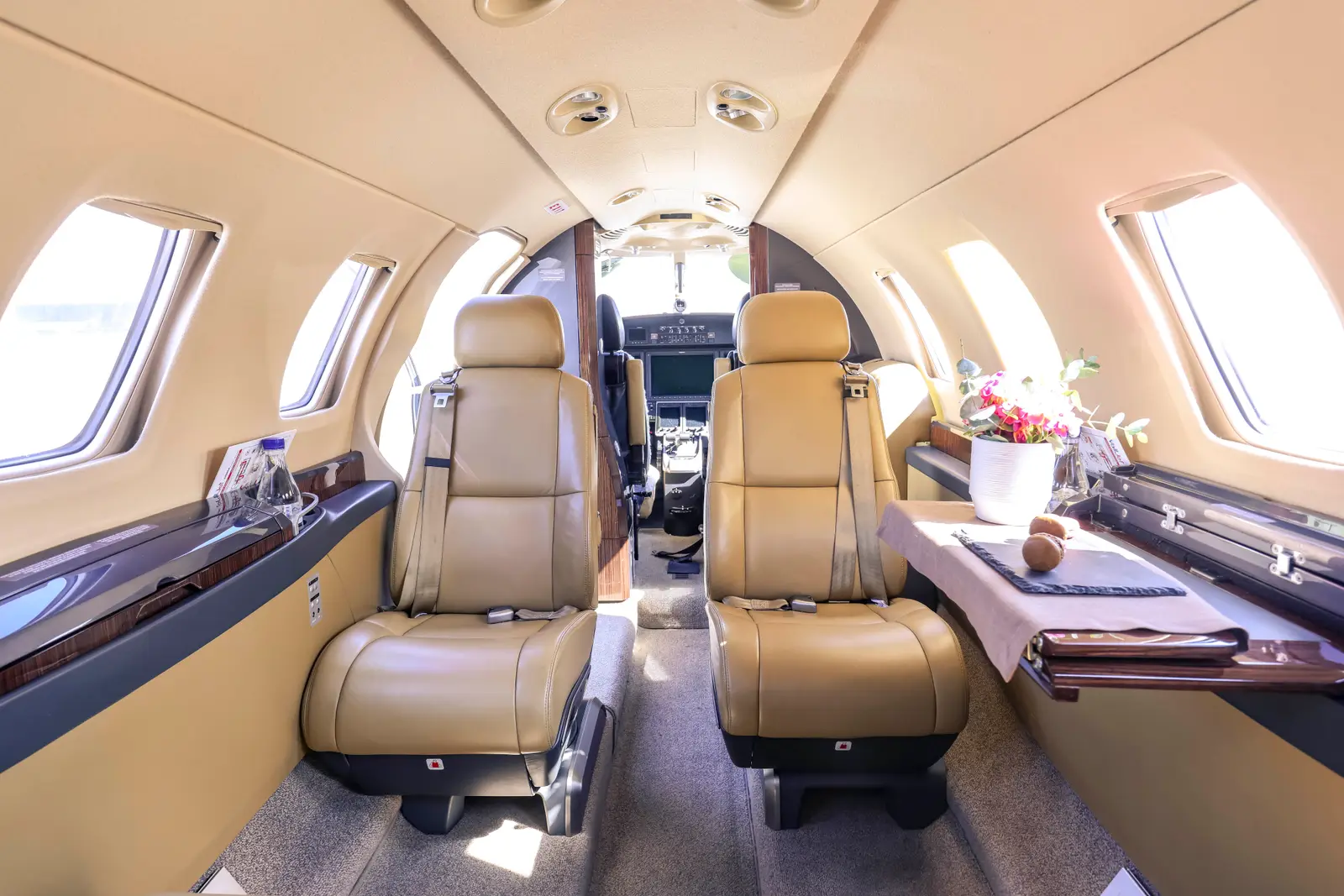 Cessna Citation M2 F-HALV operated by Valljet Airline photo 4