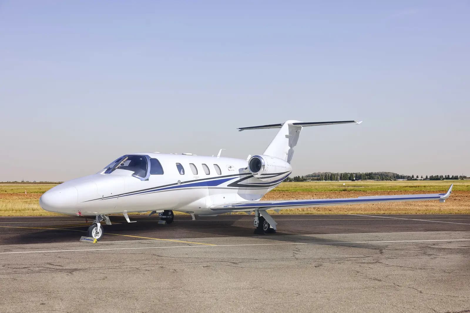 Cessna Citation M2 F-HALV operated by Valljet Airline photo 6