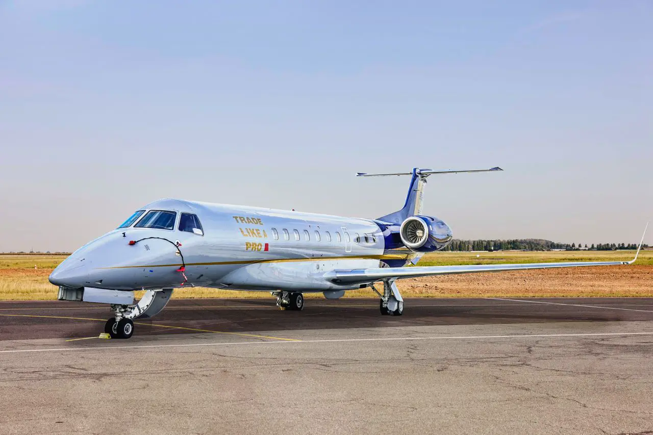 Embraer Legacy 650 F-HBAN operated by Valljet Airline photo 6
