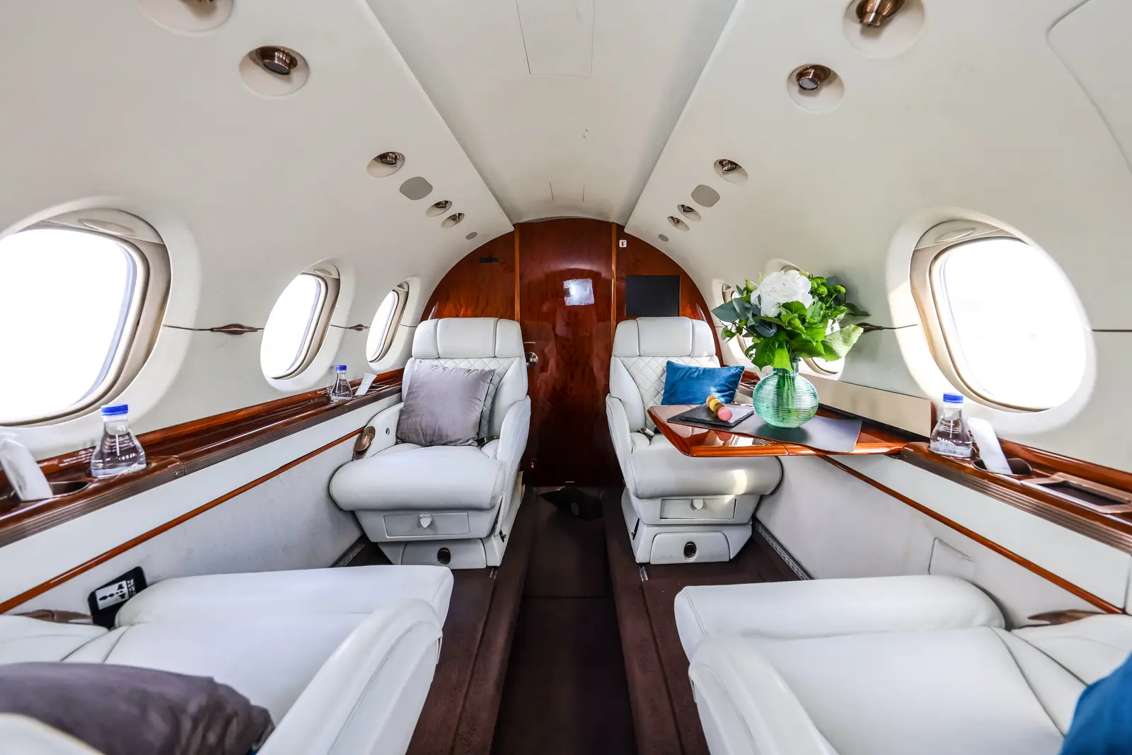 Beechcraft Hawker 900XP F-HFCS operated by Valljet Airline photo 2