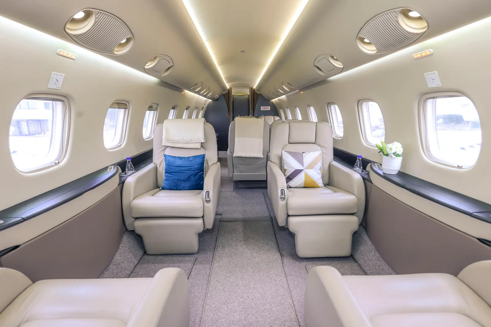 Embraer Legacy 600 F-HFKD operated by Valljet Airline photo 5