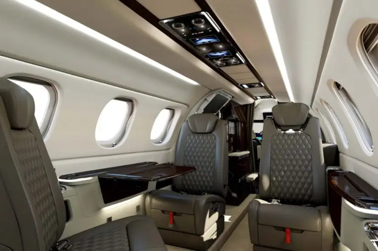 Embraer Phenom 300 F-HGPE operated by Pan Europeenne Air Service photo 2