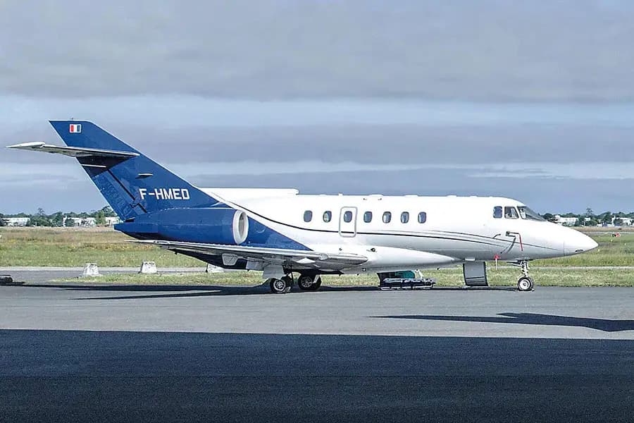 Beechcraft Hawker 1000 F-HMED operated by Airlec Air Espace photo 2