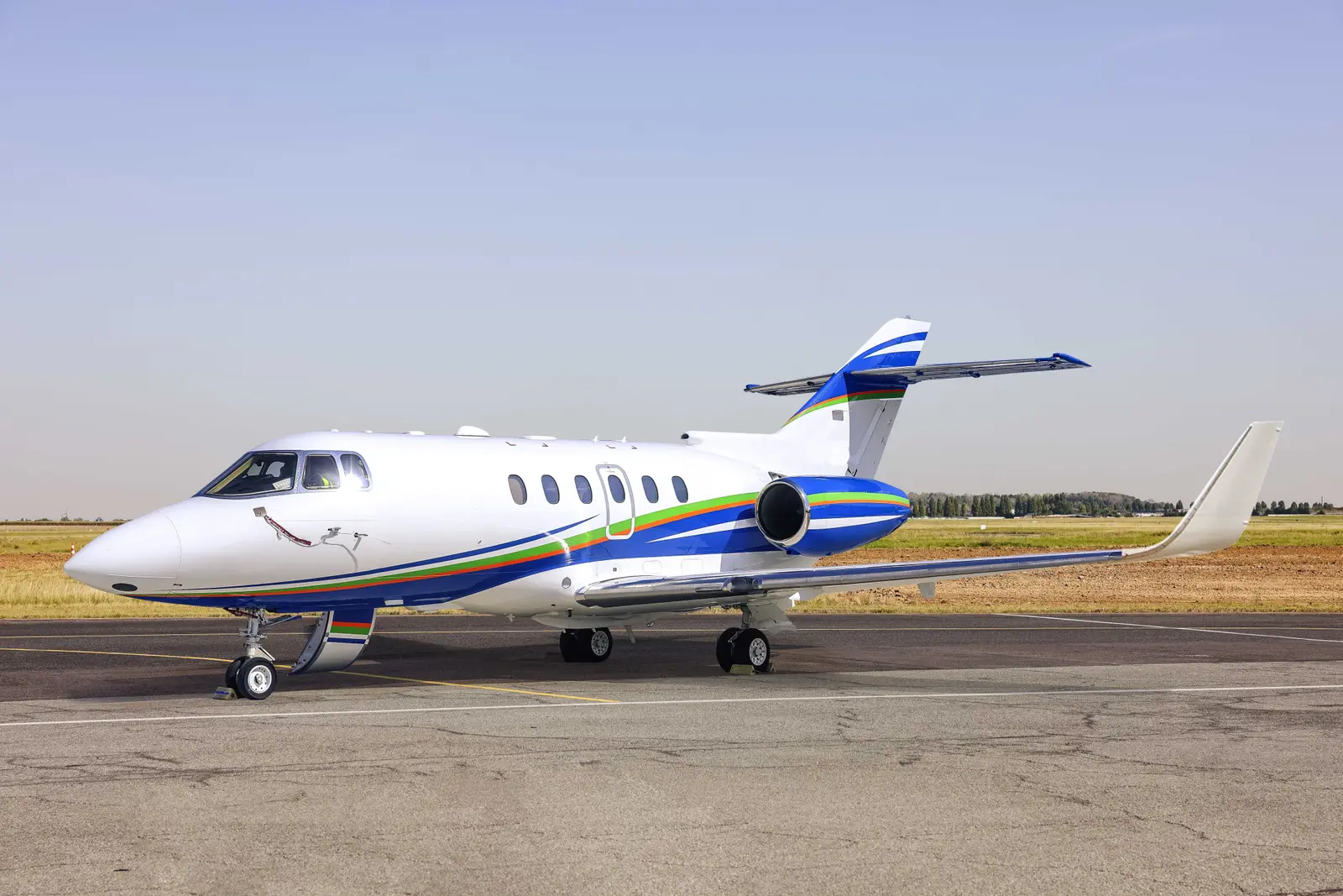 Beechcraft Hawker 900XP F-HPHX operated by Valljet Airline photo 4