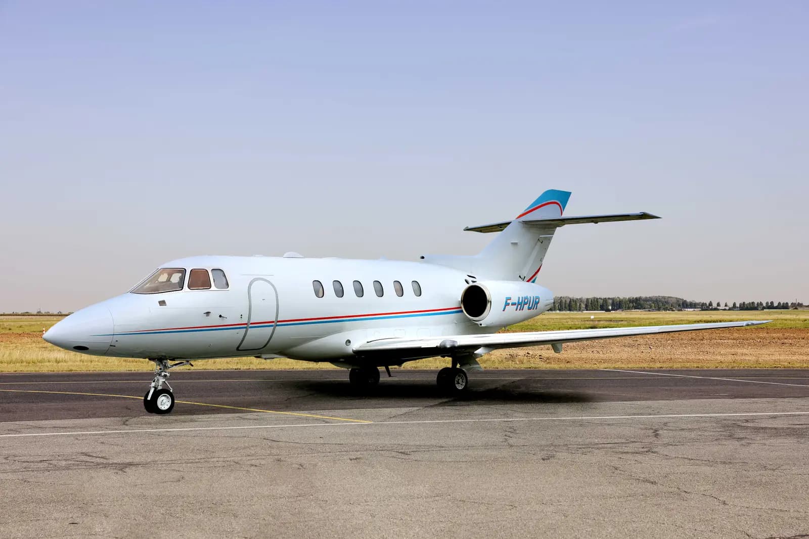 Beechcraft Hawker 800XP F-HPUR operated by Valljet Airline, exterior