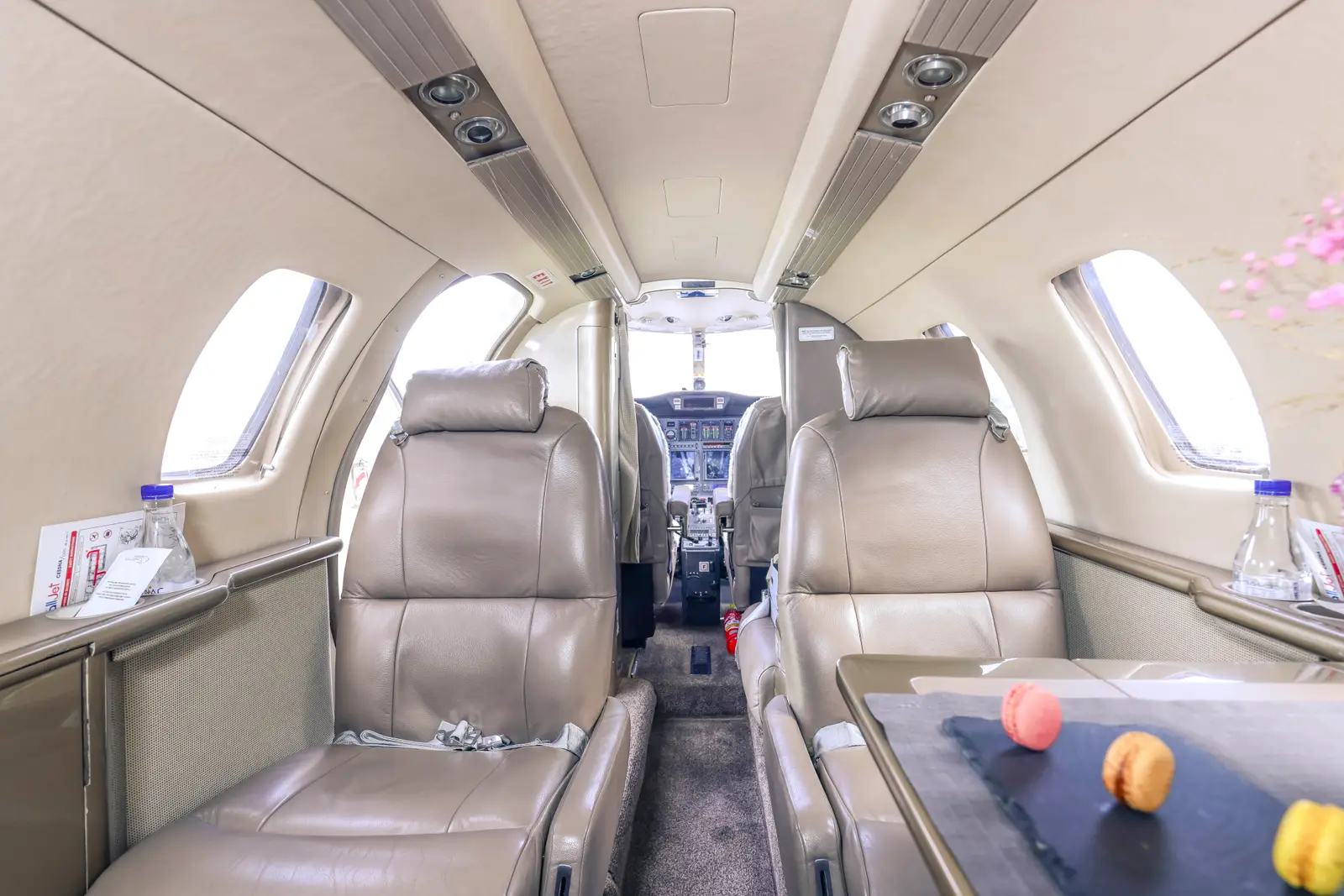 Cessna CitationJet F-HRIB operated by Valljet Airline photo 5