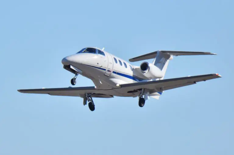 Embraer Phenom 100 F-HSBL operated by Pan Europeenne Air Service photo 4