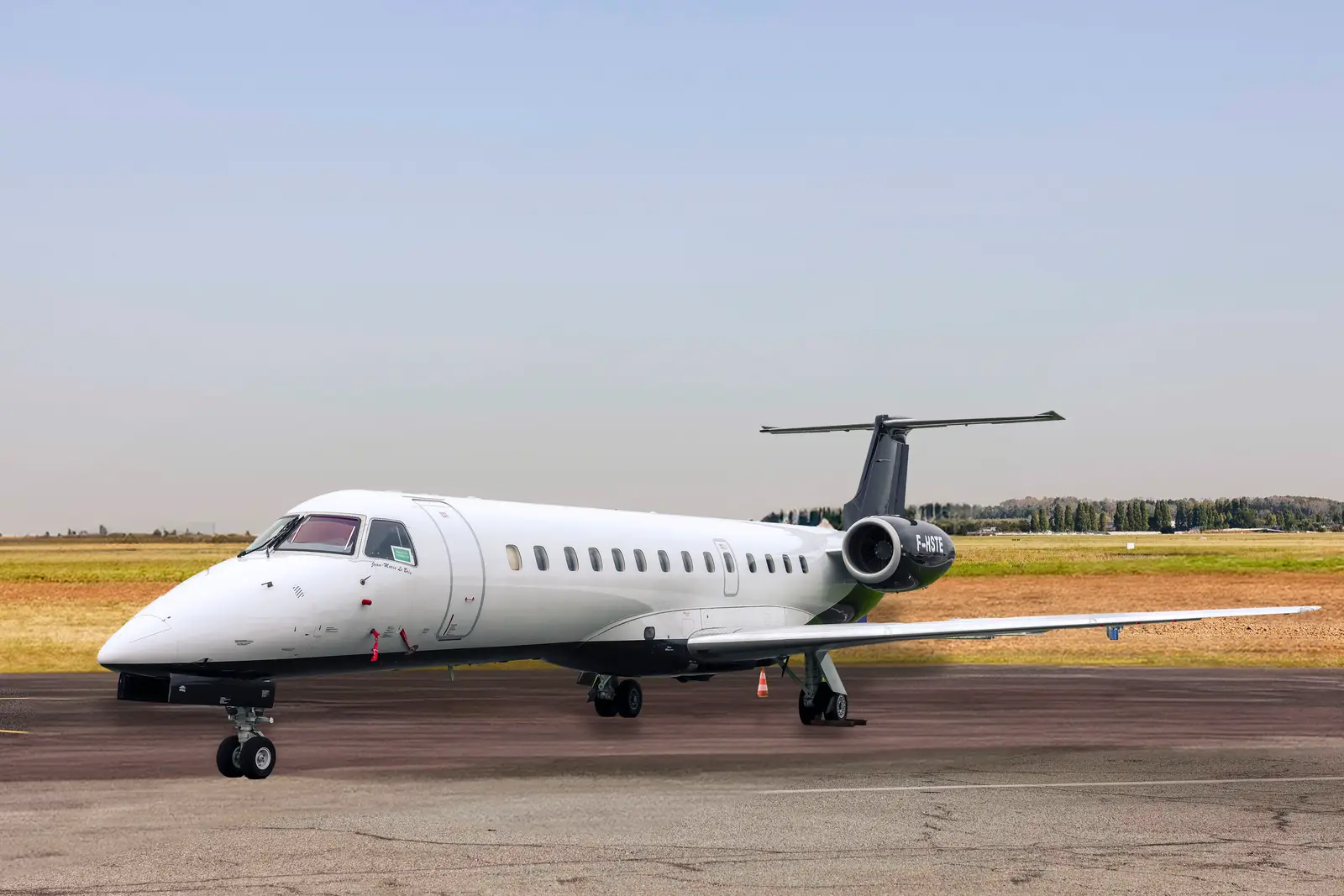 Embraer 135ER F-HSTE operated by Valljet Airline, exterior