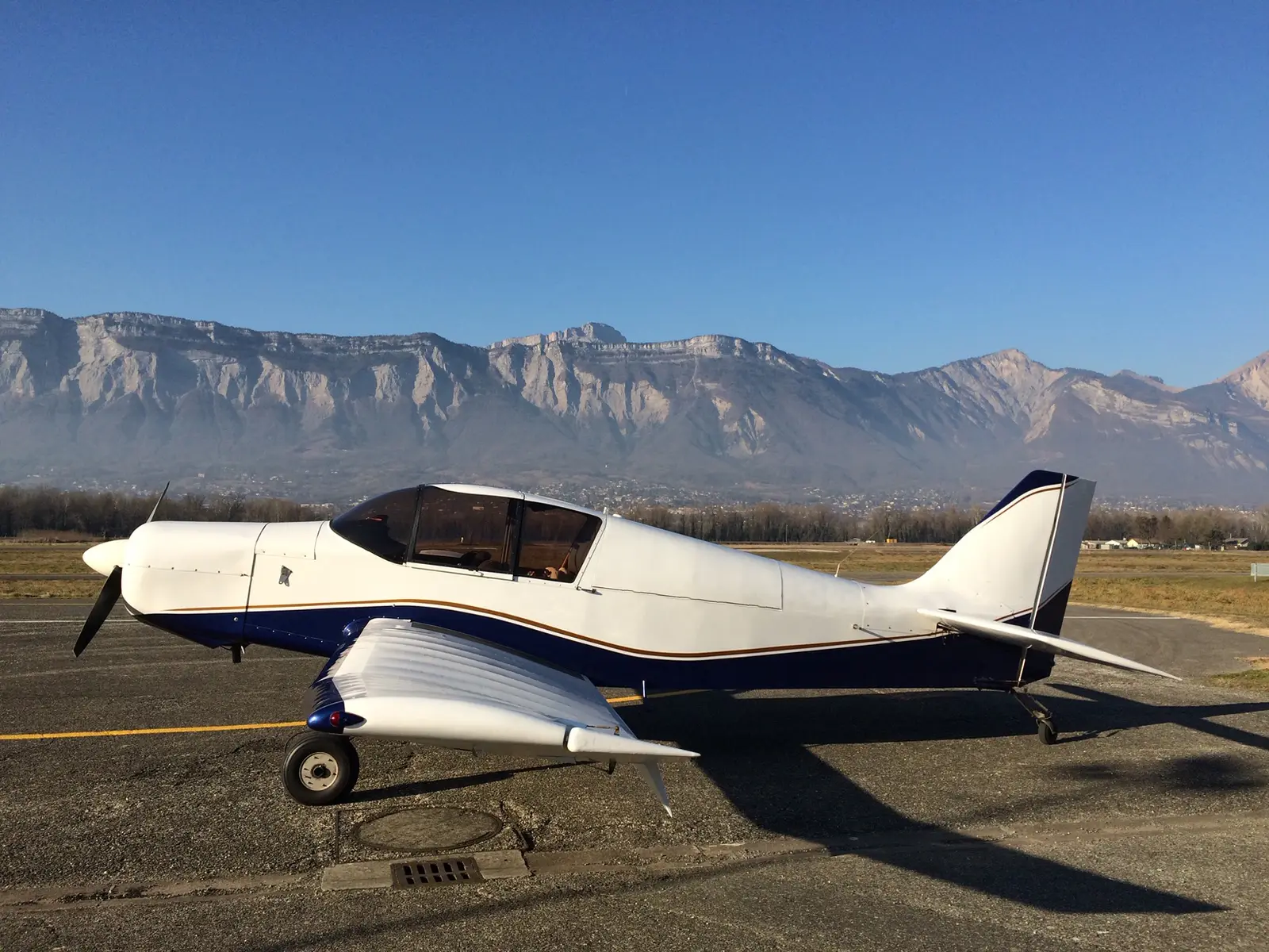 Jodel D140 Mousquetaire F-PJJN operated by Alpine Airlines photo 2