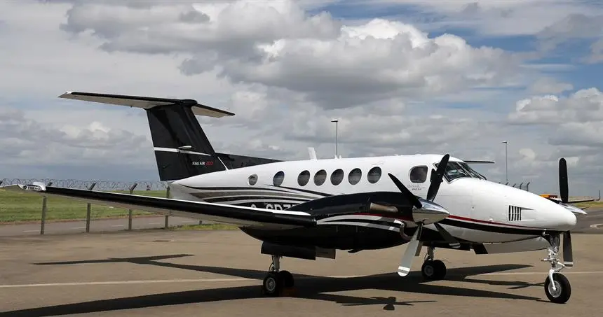 Beechcraft King Air 200 G-CDZT operated by RVL Aviation photo 4