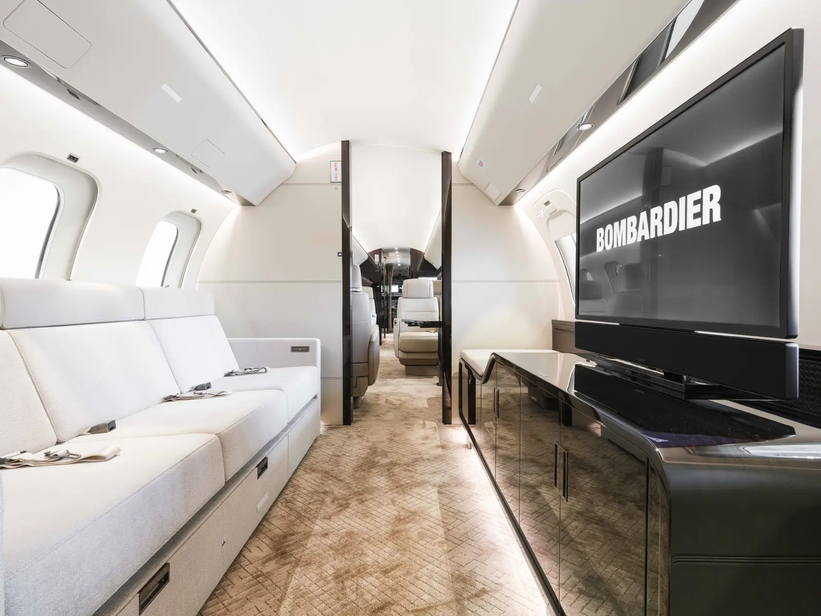Bombardier Global 7500 G-DBSD operated by Jet Concierge Club photo 3