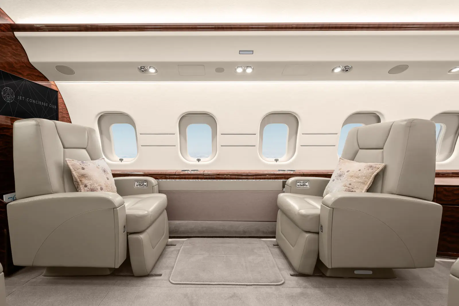 Bombardier Global 6000 G-EMLG operated by Jet Concierge Club photo 6