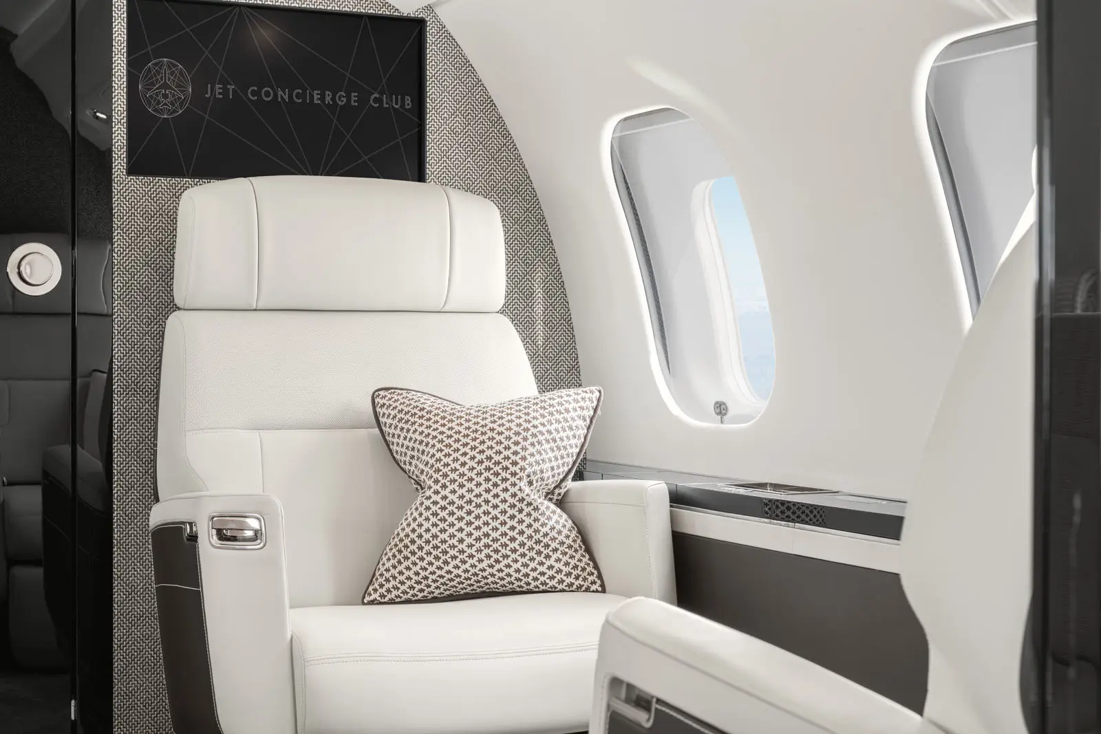Bombardier Global 6500 G-IFMI operated by Jet Concierge Club photo 3