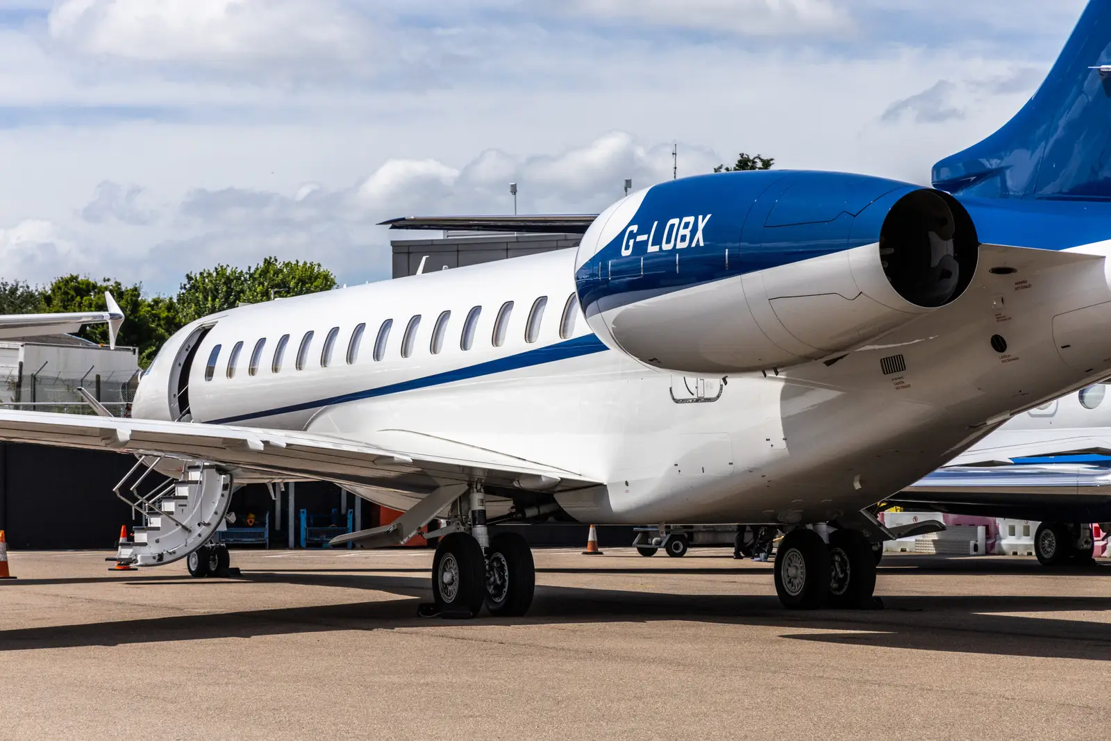 Bombardier Global 7500 G-LOBX