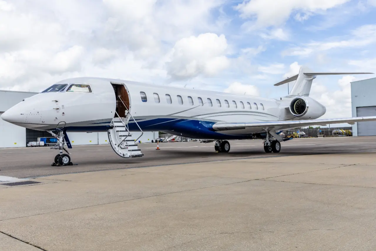 Bombardier Global 7500 G-LOBY operated by Jet Concierge Club photo 2