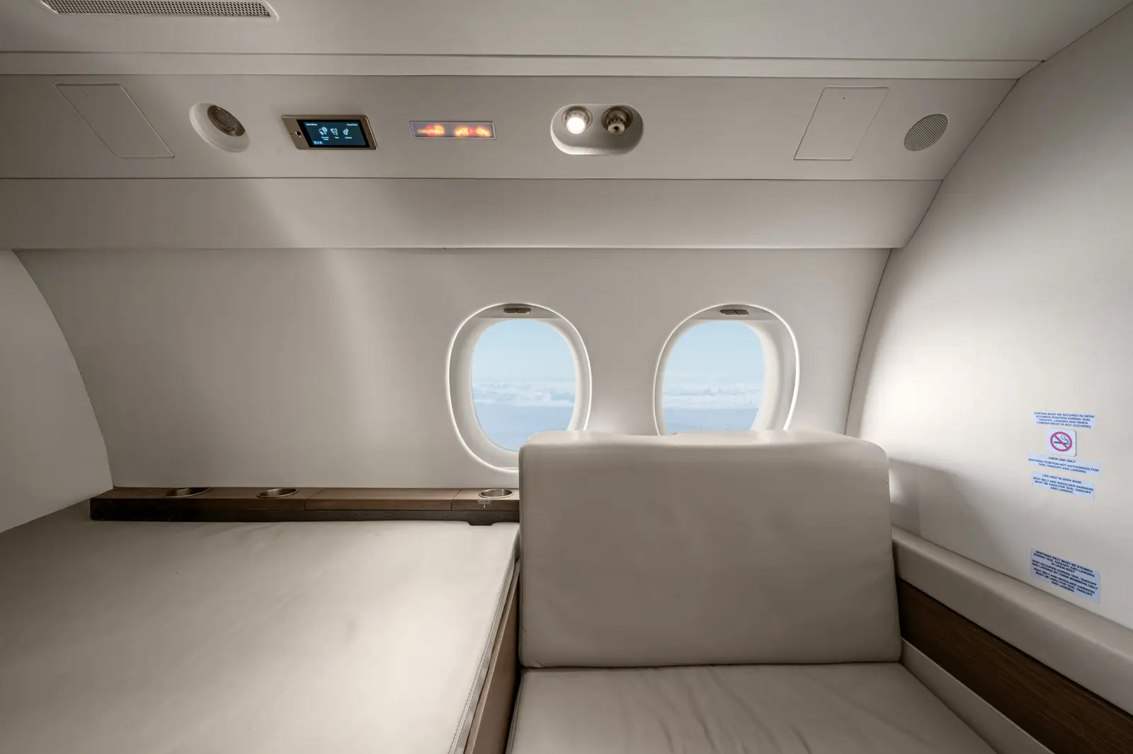 Dassault Falcon 7X G-MATO operated by Jet Concierge Club photo 4