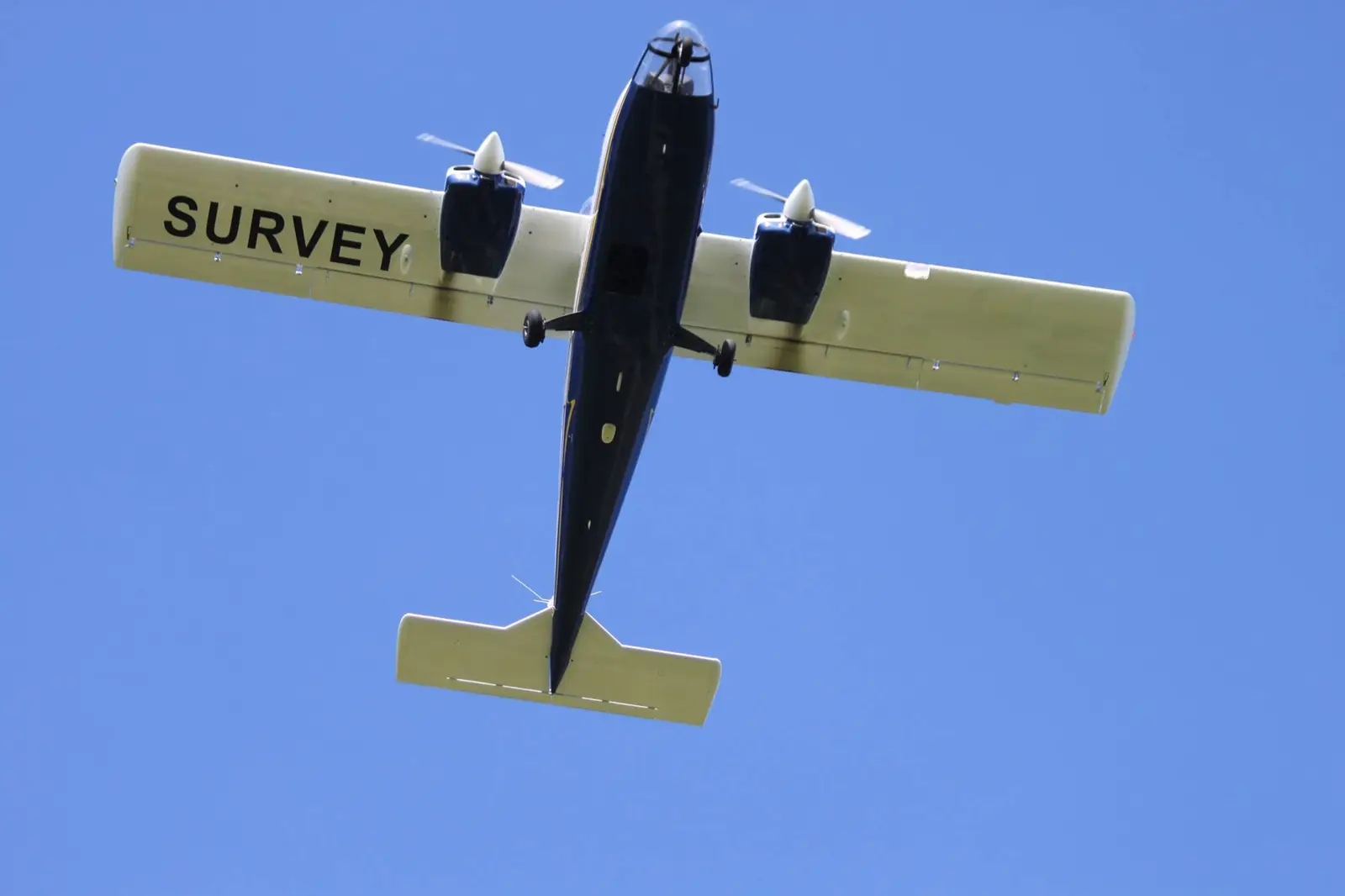 Vulcanair P68 G-OBSR operated by RavenAir photo 2
