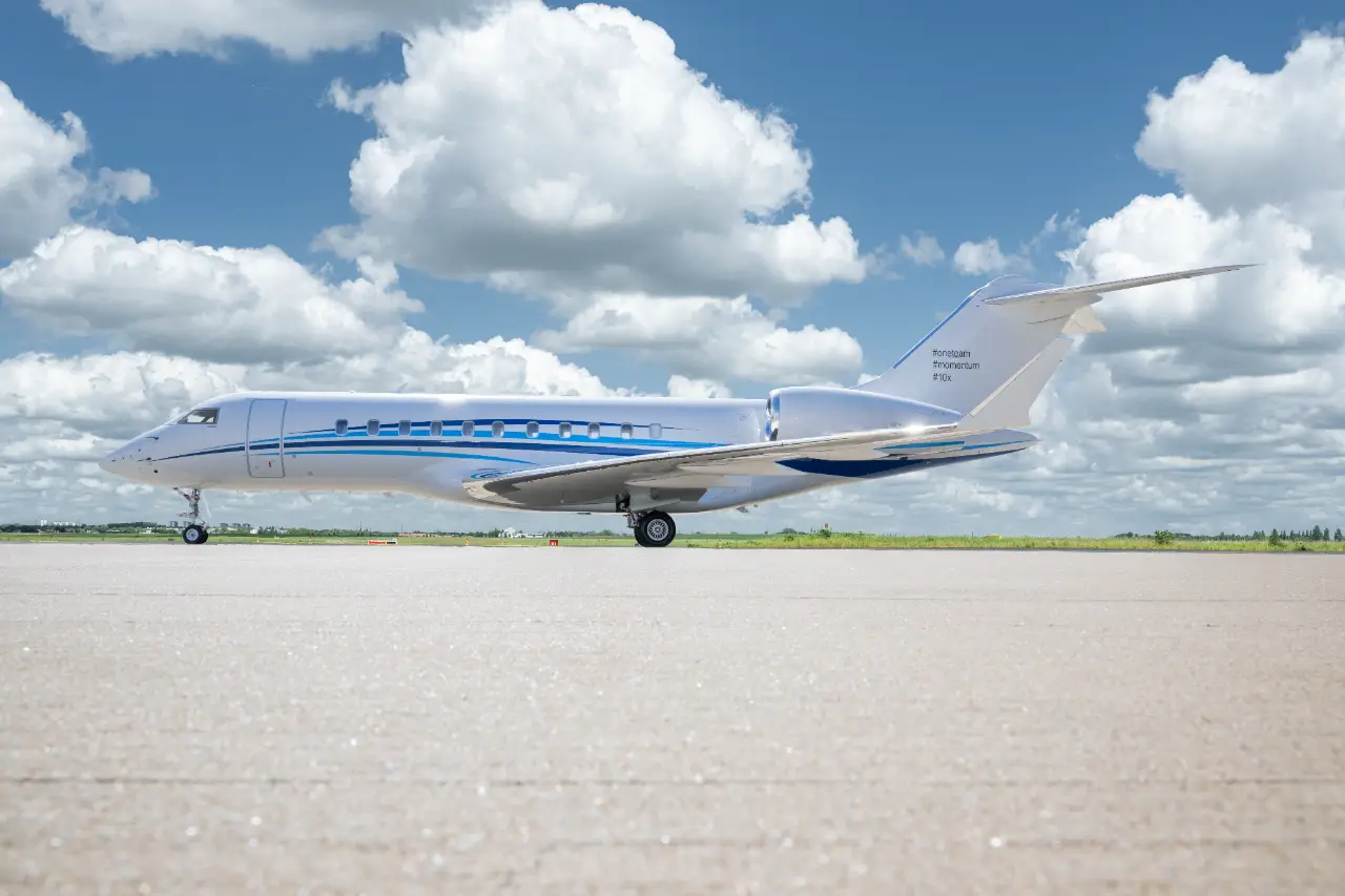 Bombardier Global 5000 G-OMTX operated by Jet Concierge Club photo 3