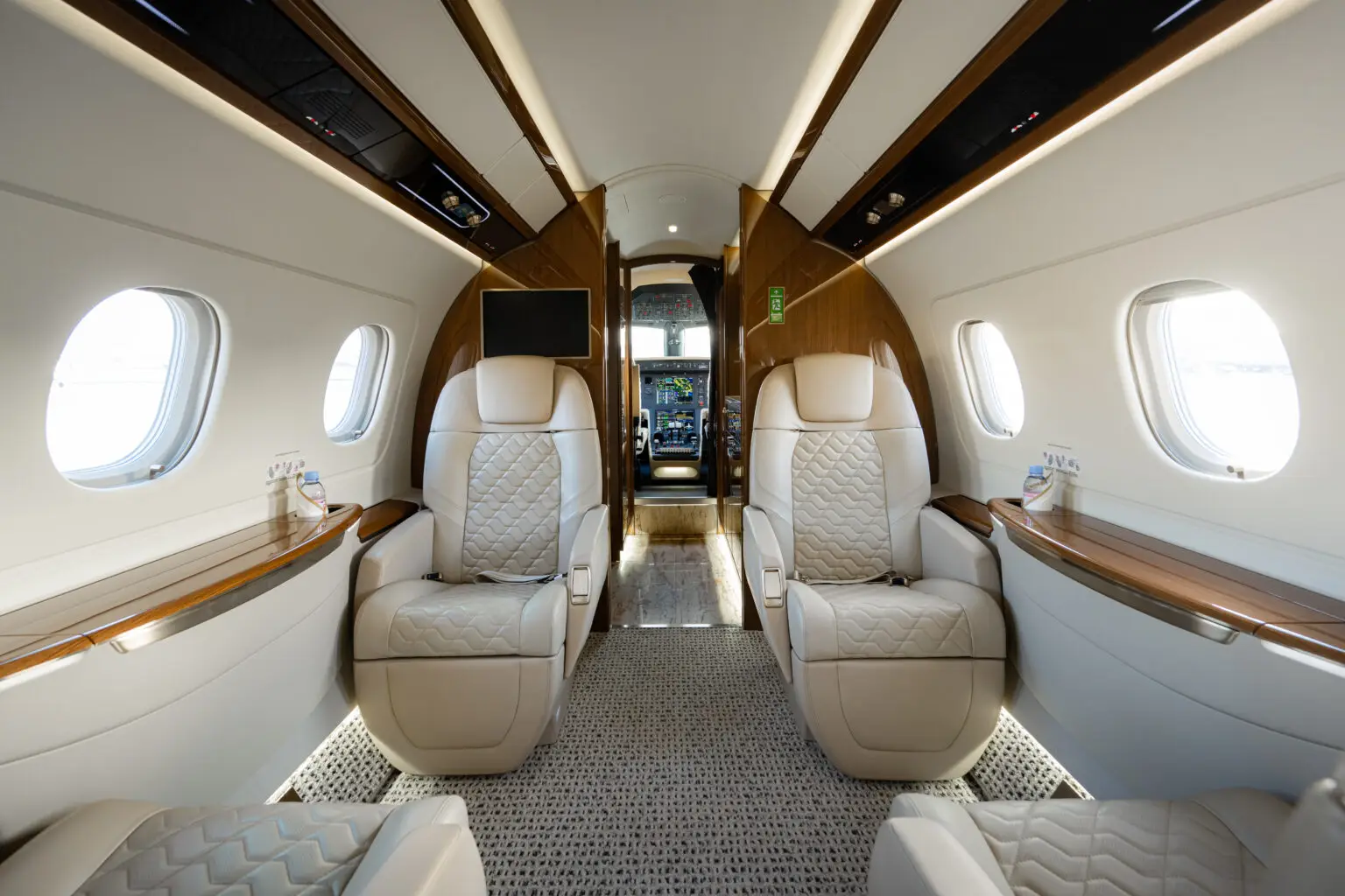 Embraer Praetor 600 G-RNDX operated by Voluxis photo 6