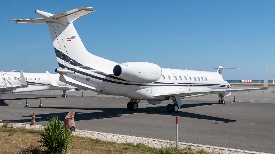Embraer Legacy 650 G-SPCY operated by Luxaviation Group Europe photo 3