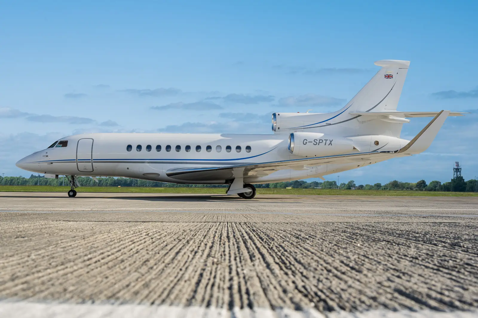 Dassault Falcon 7X G-SPTX
