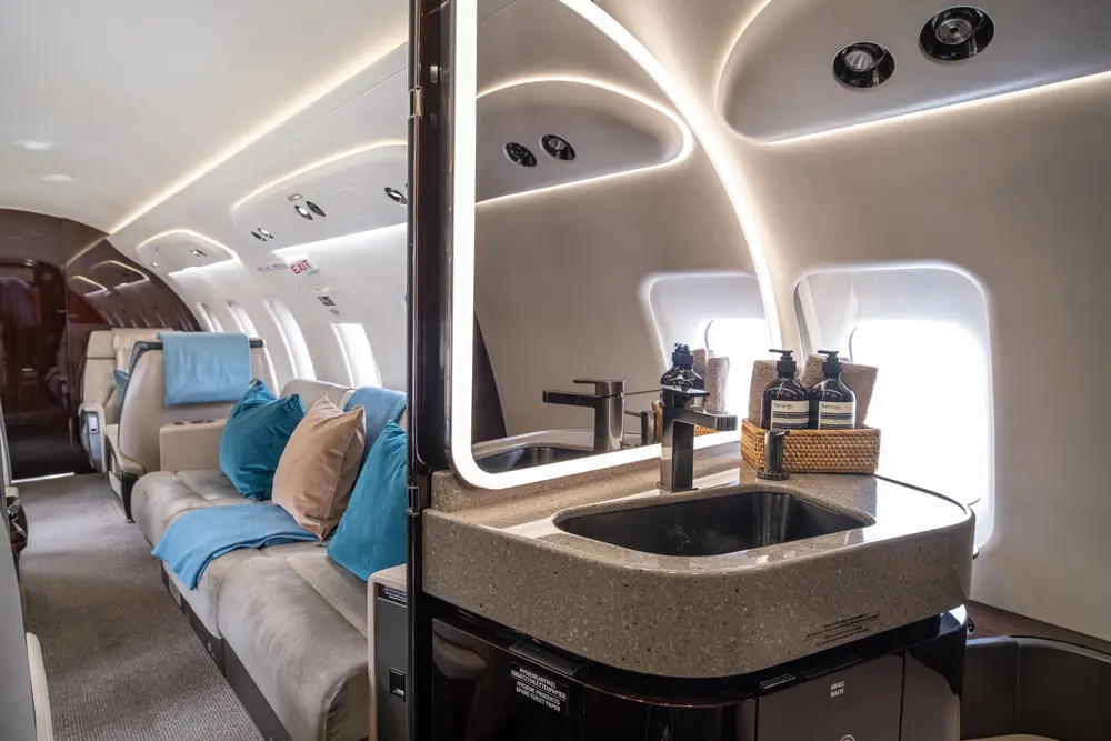 Bombardier Challenger 650 G-VNOR operated by Luxaviation Group Europe photo 6