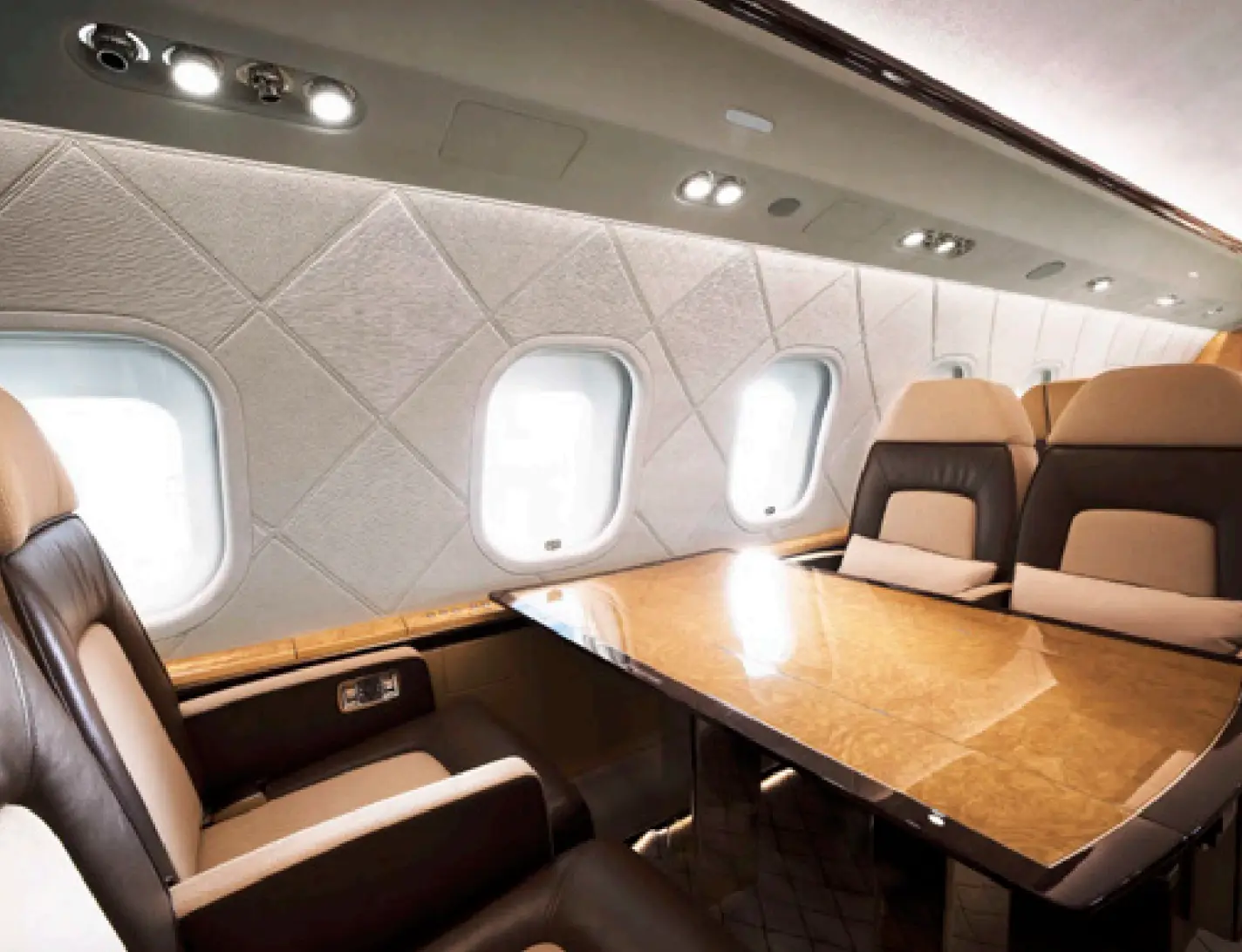 Bombardier Global 6000 G-VTLY operated by Voluxis, exterior