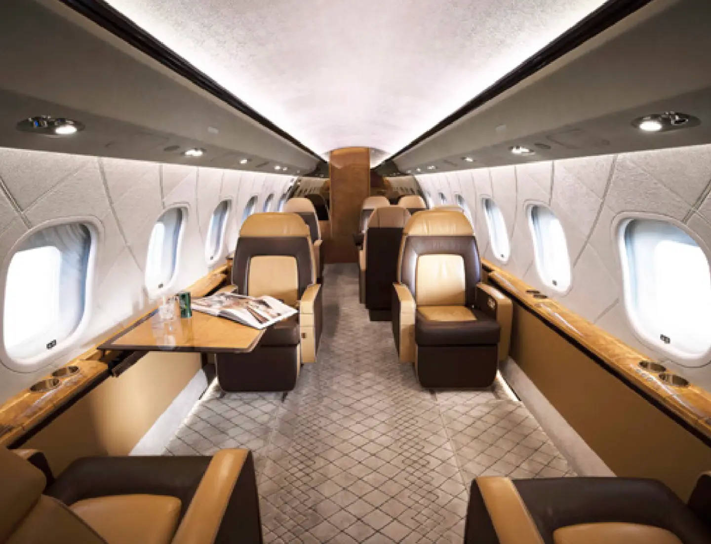 Bombardier Global 6000 G-VTLY operated by Voluxis photo 2