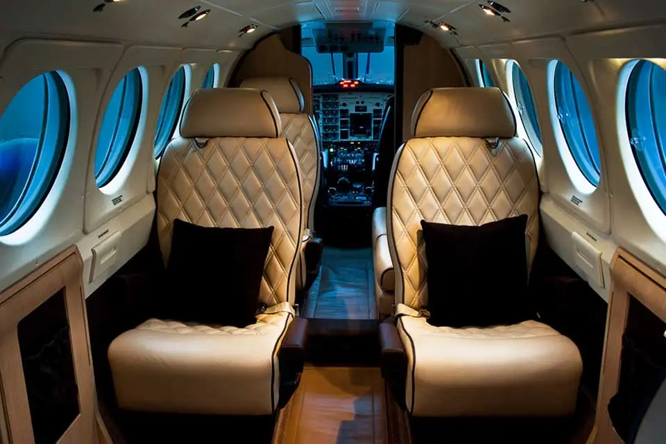Beechcraft King Air 200 G-WNCH operated by Synergy Aviation photo 2