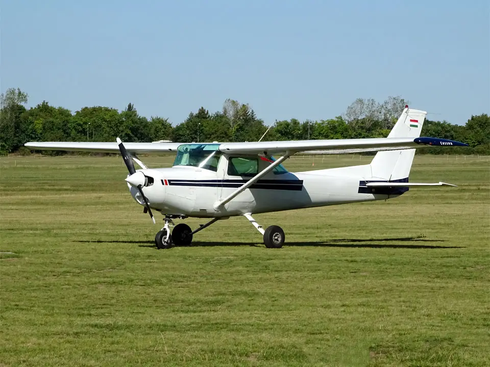 Cessna 152 HA-BAD operated by Fly-Coop Legiszolgaltato Ltd photo 2