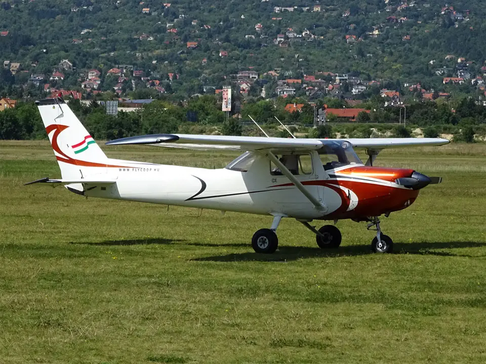Cessna 152 HA-BAT operated by Fly-Coop Legiszolgaltato Ltd photo 2
