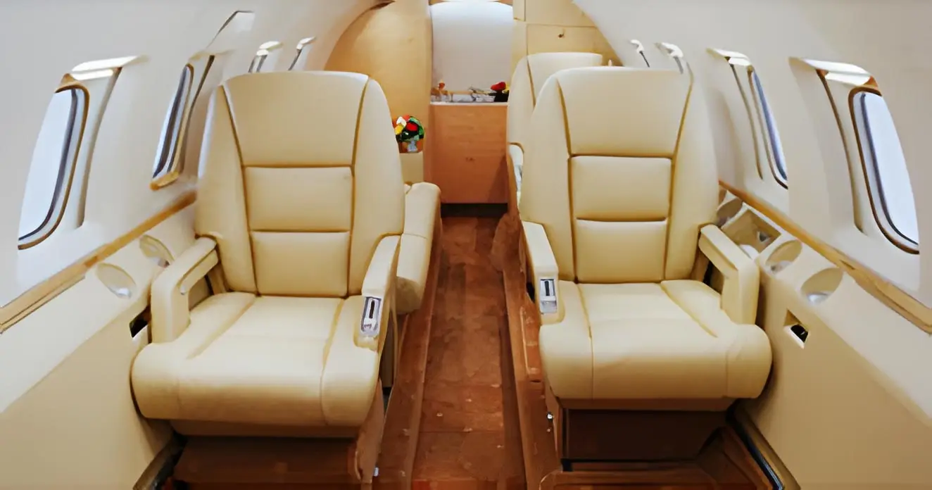 Beechcraft Hawker 800XP HA-BES operated by Fly-Coop Legiszolgaltato Ltd photo 2