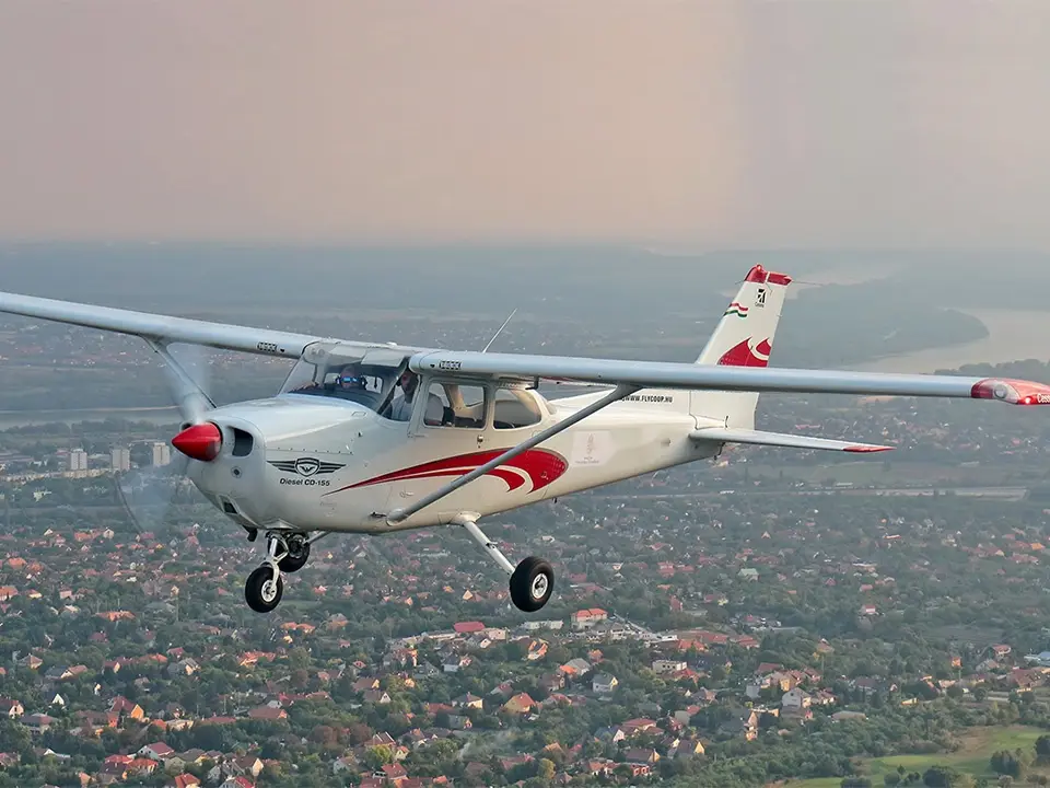 Cessna 172 HA-BFW operated by Fly-Coop Legiszolgaltato Ltd photo 2