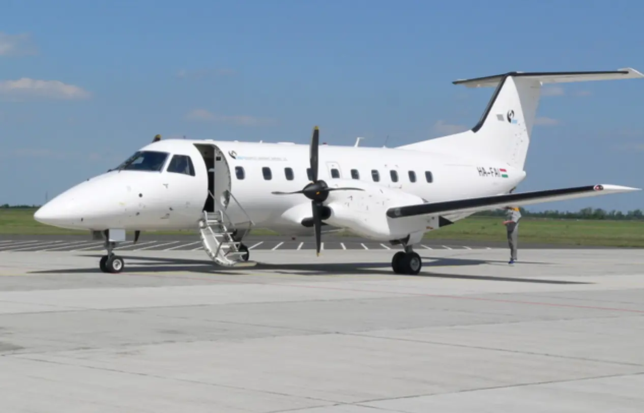 Embraer 120ER HA-FAI operated by Base Airlines, exterior