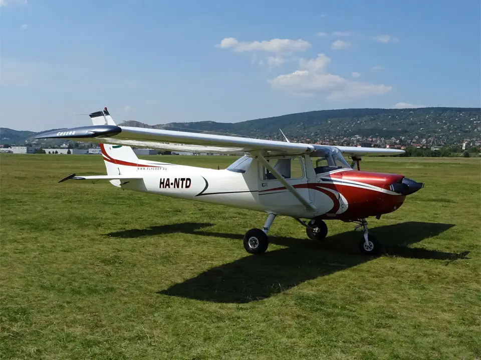 Cessna 152 HA-NTD