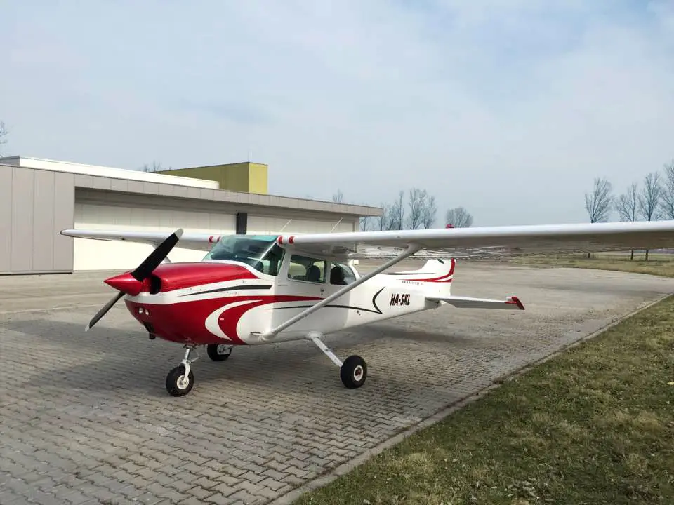 Cessna 172 HA-SKL operated by Fly-Coop Legiszolgaltato Ltd, exterior