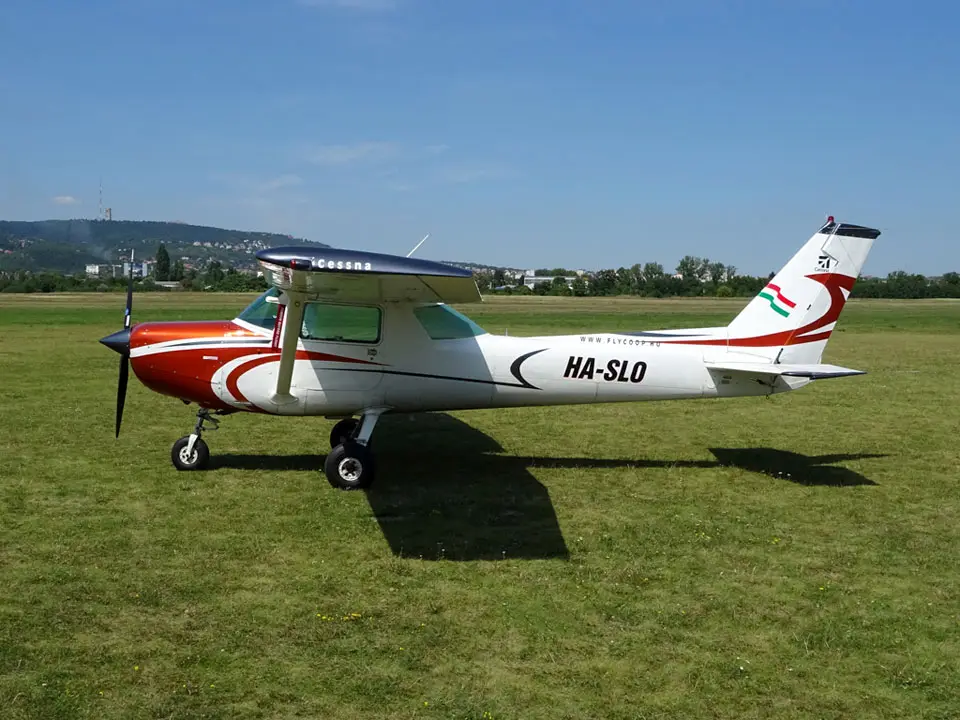 Cessna 152 HA-SLO operated by Fly-Coop Legiszolgaltato Ltd, exterior
