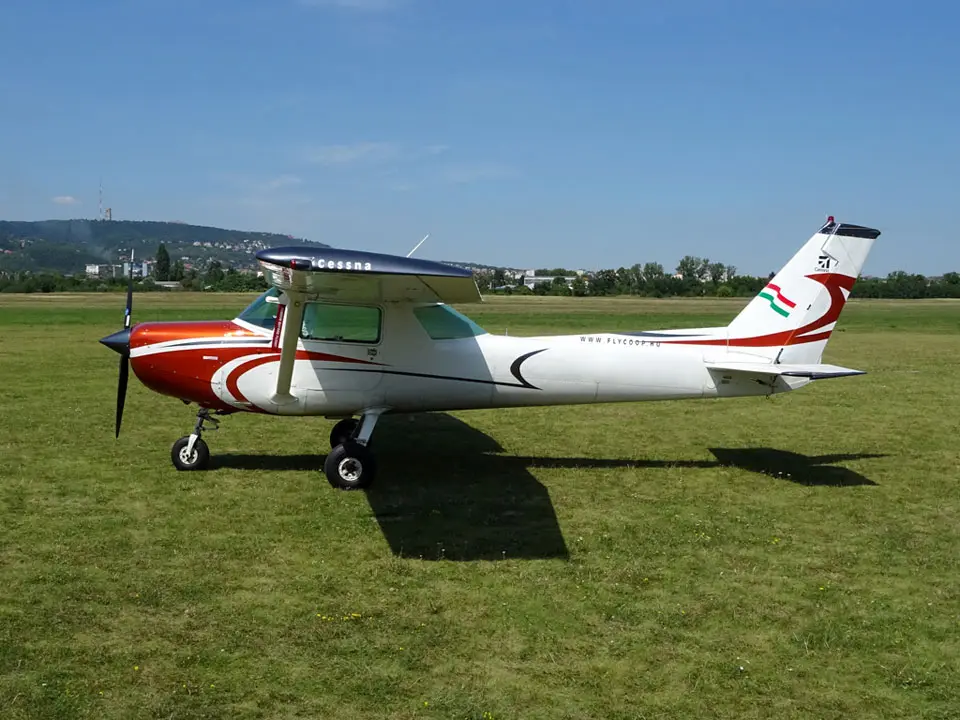 Cessna 152 HA-SLO operated by Fly-Coop Legiszolgaltato Ltd photo 2