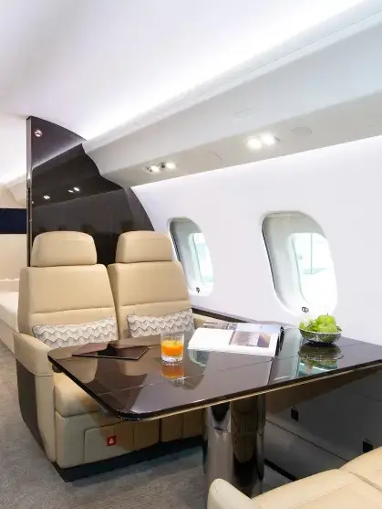Bombardier Global 6000 HB-JLC operated by Swiss Private Jet SA photo 3
