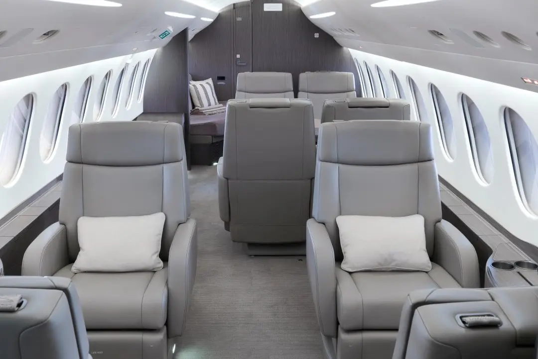Dassault Falcon 8X HB-JWX operated by Albinati Aeronautics photo 2